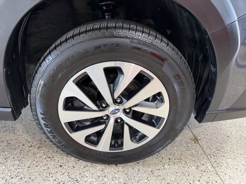 Used 2024 Subaru Outback Premium image 32