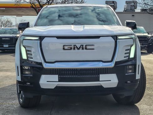 New 2025 GMC Sierra EV Denali image 4