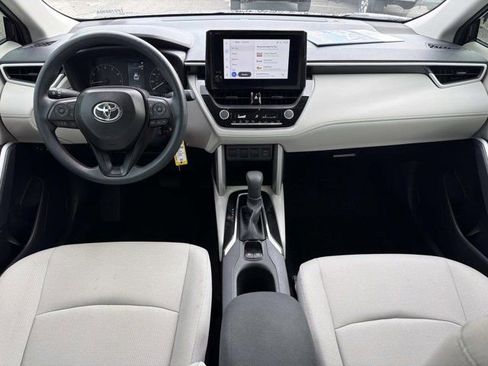 Certified 2025 Toyota Corolla Cross L FWD image 20