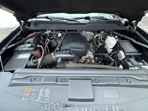 Used 2018 Chevrolet Silverado 2500 LTZ w/ LTZ Plus Package image 36