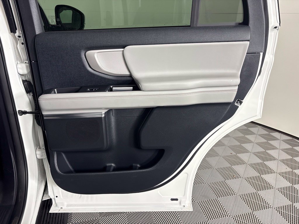Used 2025 Ford Expedition Active RWD image 53