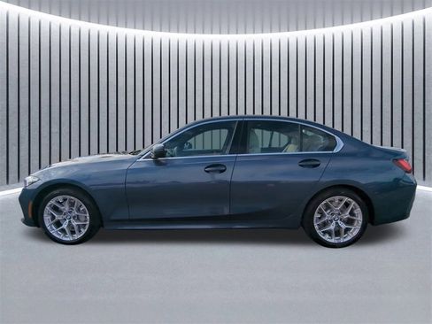 Certified 2025 BMW 330i Sedan w/ Convenience Package image 8