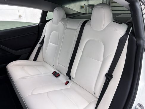 Used 2021 Tesla Model 3 Standard Range Plus image 25