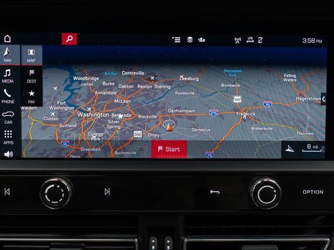 Used 2023 Porsche Macan image 20