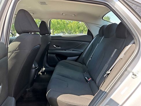 Used 2024 Hyundai Elantra SEL FWD image 10