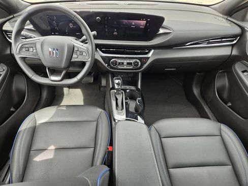 Used 2025 Buick Envista Sport Touring FWD image 18