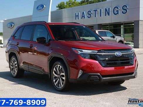 Used 2025 Subaru Forester Touring w/ Popular Package - Touring AWD/4WD image 1