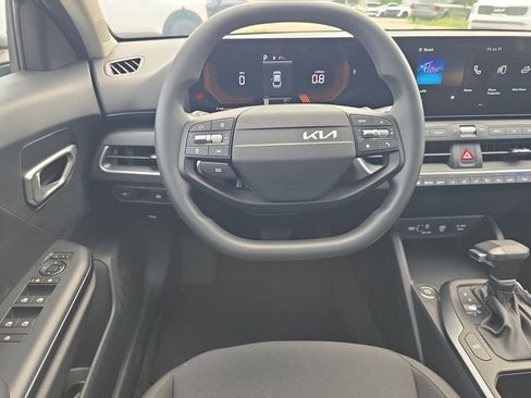 New 2026 Kia K4 FWD image 13
