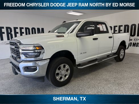 Used 2025 RAM 2500 Big Horn AWD/4WD image 1