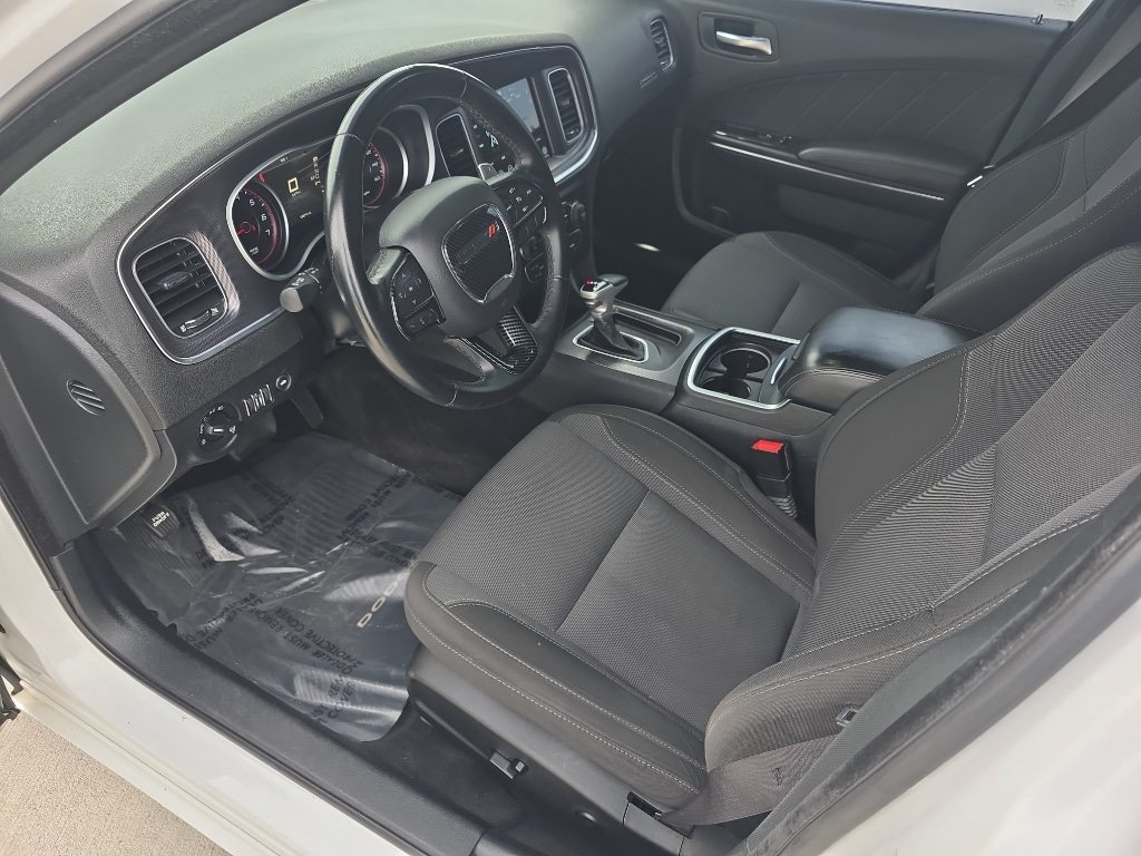 Used 2017 Dodge Charger R/T RWD image 13