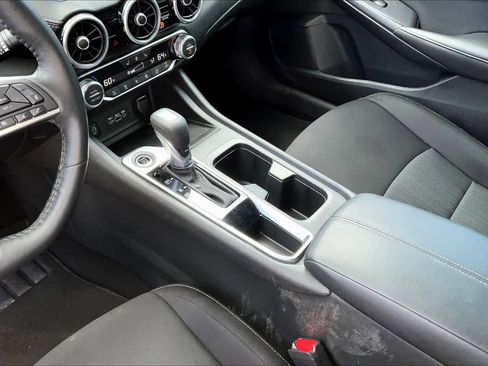 Used 2025 Nissan Sentra SV w/ All-Weather Package image 14