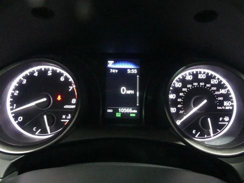 Used 2024 Toyota Camry SE w/ Cold Weather Package FWD image 32