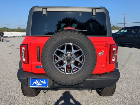Certified 2023 Ford Bronco Badlands image 4