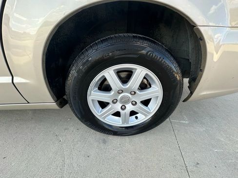 Used 2012 Chrysler Town & Country Touring w/ Entertainment Group #1 image 37