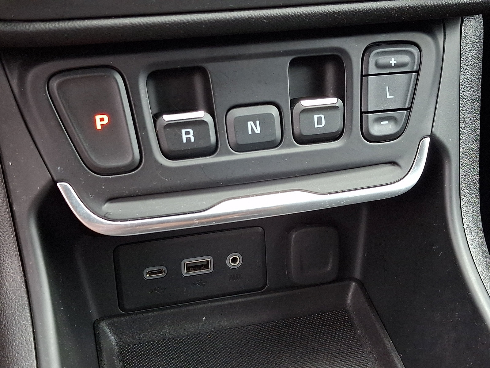 Used 2020 GMC Terrain SLE FWD image 14