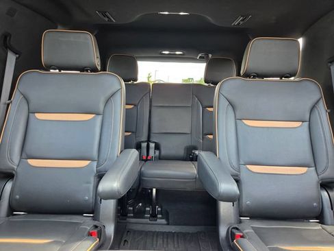 Used 2021 GMC Yukon AT4 w/ Rear Media and Nav Package AWD/4WD image 10