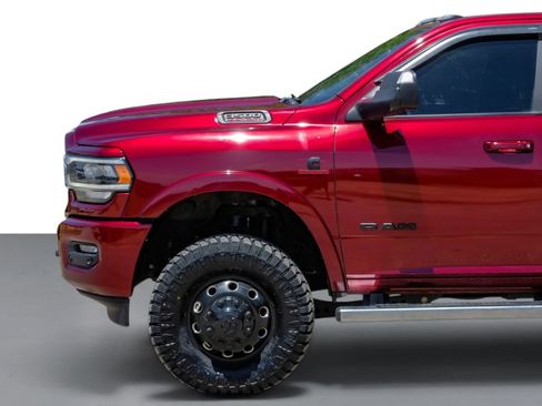 Used 2022 RAM 3500 Laramie AWD/4WD image 10
