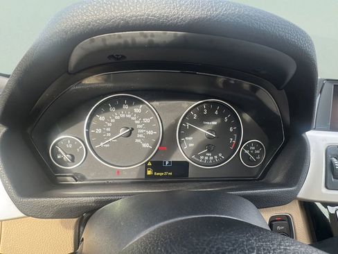 Used 2018 BMW 320i Sedan image 23