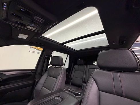 Used 2023 Chevrolet Tahoe RST image 17