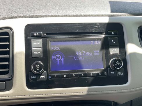 Used 2019 Honda HR-V LX image 6