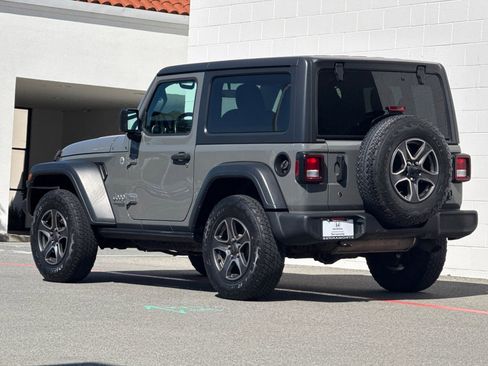 Used 2018 Jeep Wrangler Sport S image 3