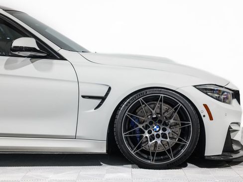 Used 2018 BMW M3 image 3