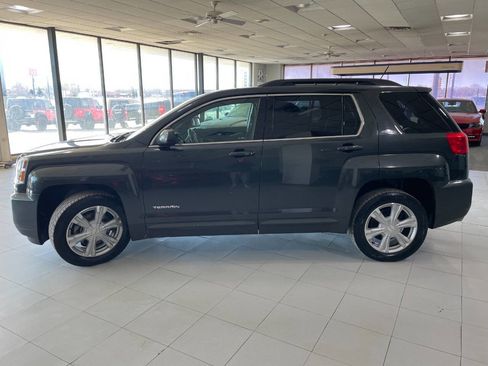 Used 2017 GMC Terrain SLE w/ Convenience Package image 4