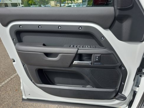 New 2026 Land Rover Defender 110 S image 26