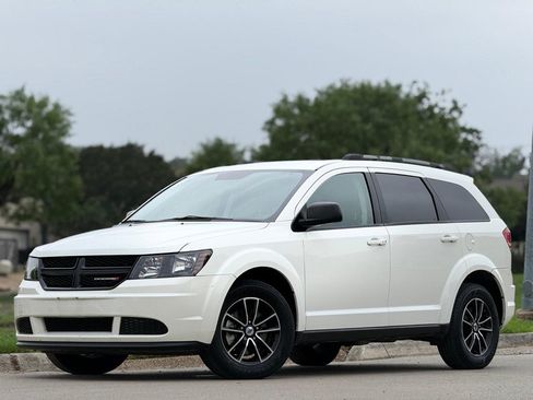 Used 2018 Dodge Journey SE w/ Popular Equipment Group FWD image 8