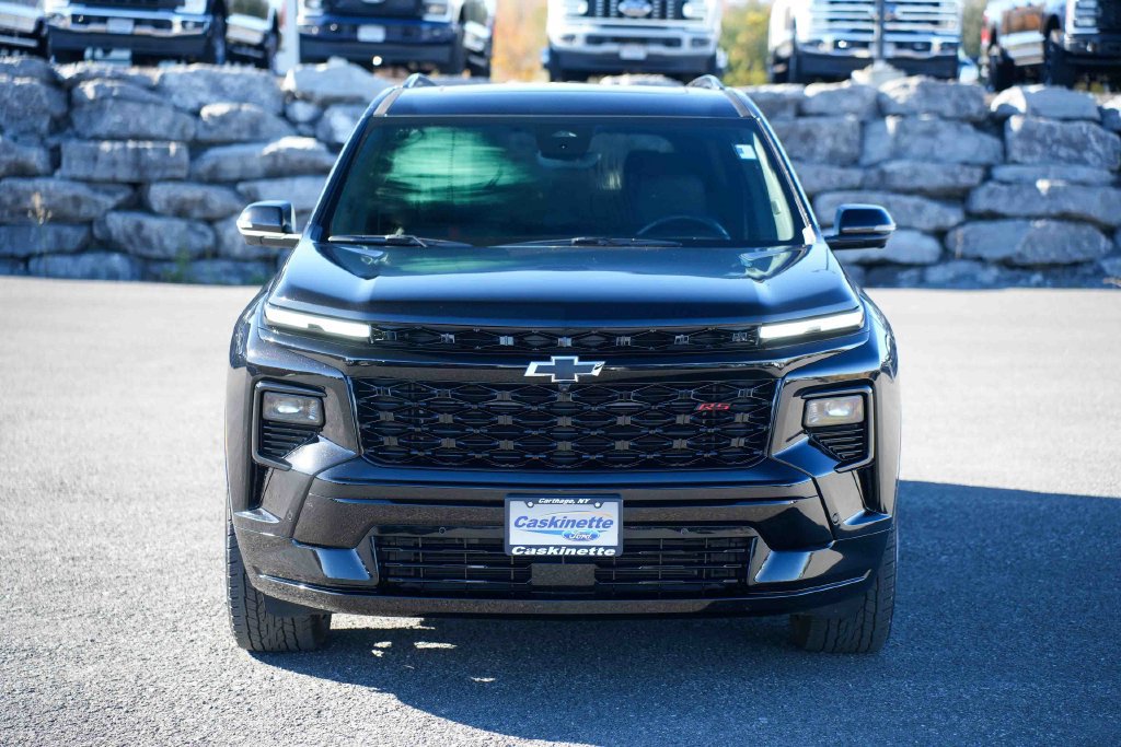 Used 2025 Chevrolet Traverse RS AWD/4WD image 2