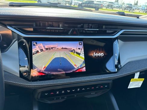 New 2026 Jeep Cherokee Laredo image 29