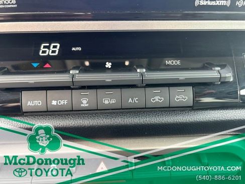 Certified 2022 Toyota Tundra SR5 AWD/4WD image 12