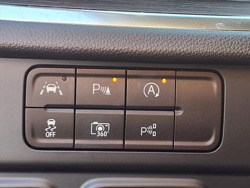 Used 2025 Chevrolet Tahoe LS image 9