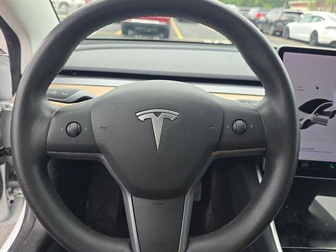 Used 2020 Tesla Model 3 Long Range AWD/4WD image 4