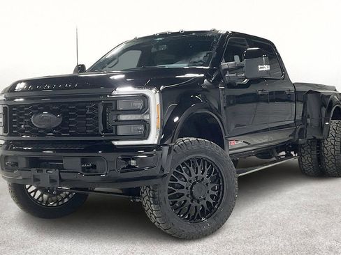 Used 2026 Ford F450 Platinum w/ FX4 Off-Road Package image 14