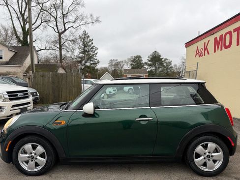 Used 2015 MINI Cooper 2-Door Hardtop image 4