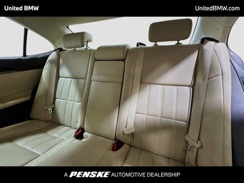 Used 2016 Lexus ES 350 w/ Luxury Package w/Wood Trim FWD image 13