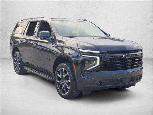 Used 2025 Chevrolet Tahoe RST w/ Comfort Package RWD image 3