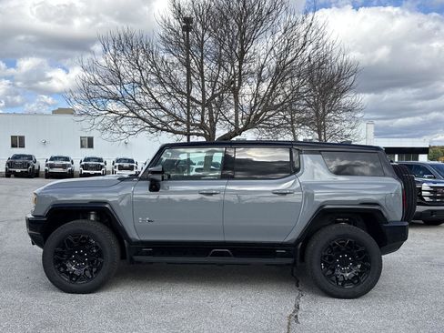 New 2025 GMC Hummer EV 2X image 7