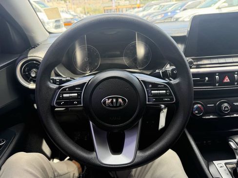 Used 2020 Kia Forte LXS FWD image 8