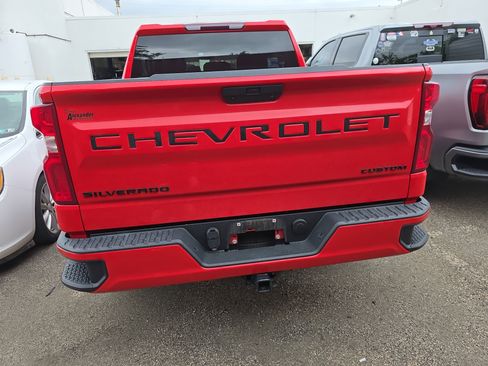 Used 2022 Chevrolet Silverado 1500 Custom w/ LPO, Dark Essentials Package AWD/4WD image 6