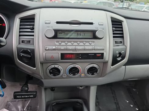 Used 2005 Toyota Tacoma 4x4 Access Cab image 16