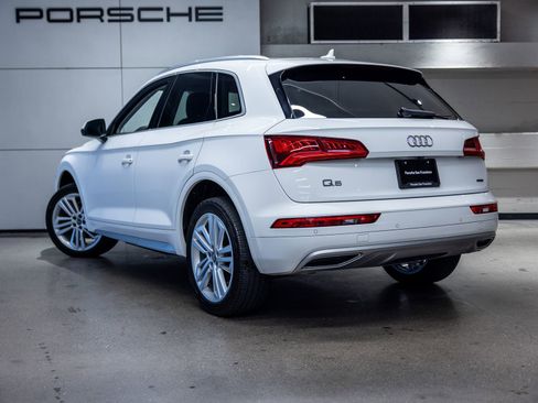 Used 2019 Audi Q5 Premium w/ Premium Plus Package AWD/4WD image 3