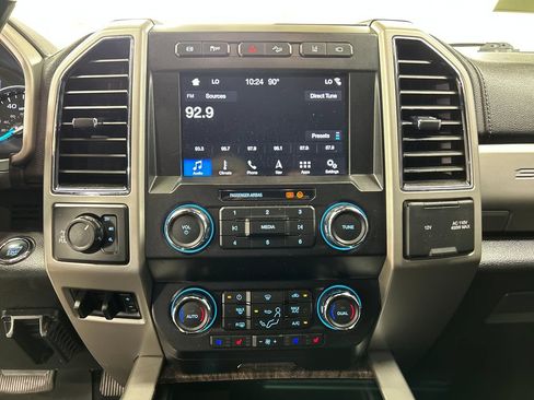 Used 2019 Ford F350 Lariat w/ Lariat Ultimate Package AWD/4WD image 24