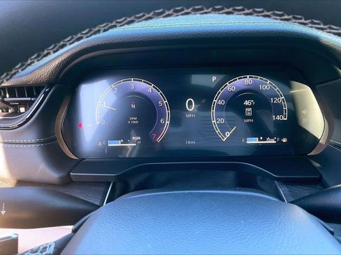 New 2026 Jeep Grand Cherokee Limited w/ Luxury Tech Group II AWD/4WD image 11