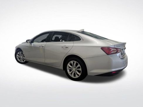 Used 2021 Chevrolet Malibu LT image 3