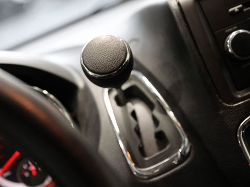 Used 2013 Dodge Grand Caravan American Value Package image 14