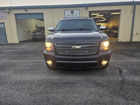 Used 2011 Chevrolet Avalanche LS w/ Regional Value Package image 1