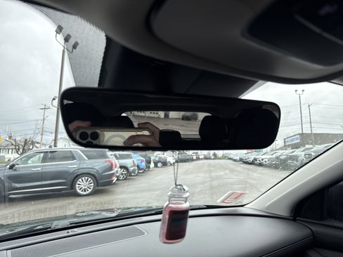 Used 2025 Hyundai Tucson Limited image 25