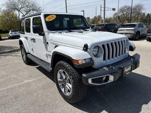 Used 2020 Jeep Wrangler Unlimited Sahara AWD/4WD image 4